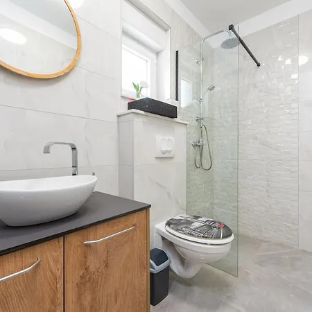 Monika I Marcela Appartement Ljubač